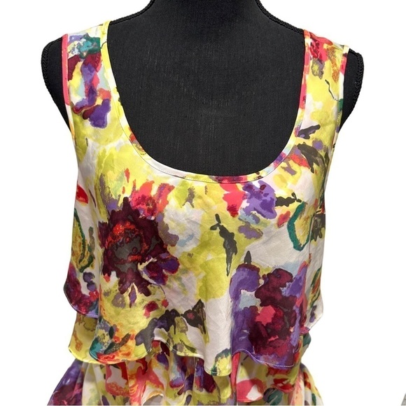 Daisy Fuentes Sleeveless Layered Floral Blouse Soft Vibrant No Sheer Large - Picture 3 of 15